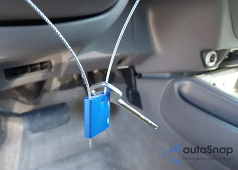 2003 Toyota Tundra Sr5 V8 z USA, uszkodzony, nr VIN 5TBRT34193S435290